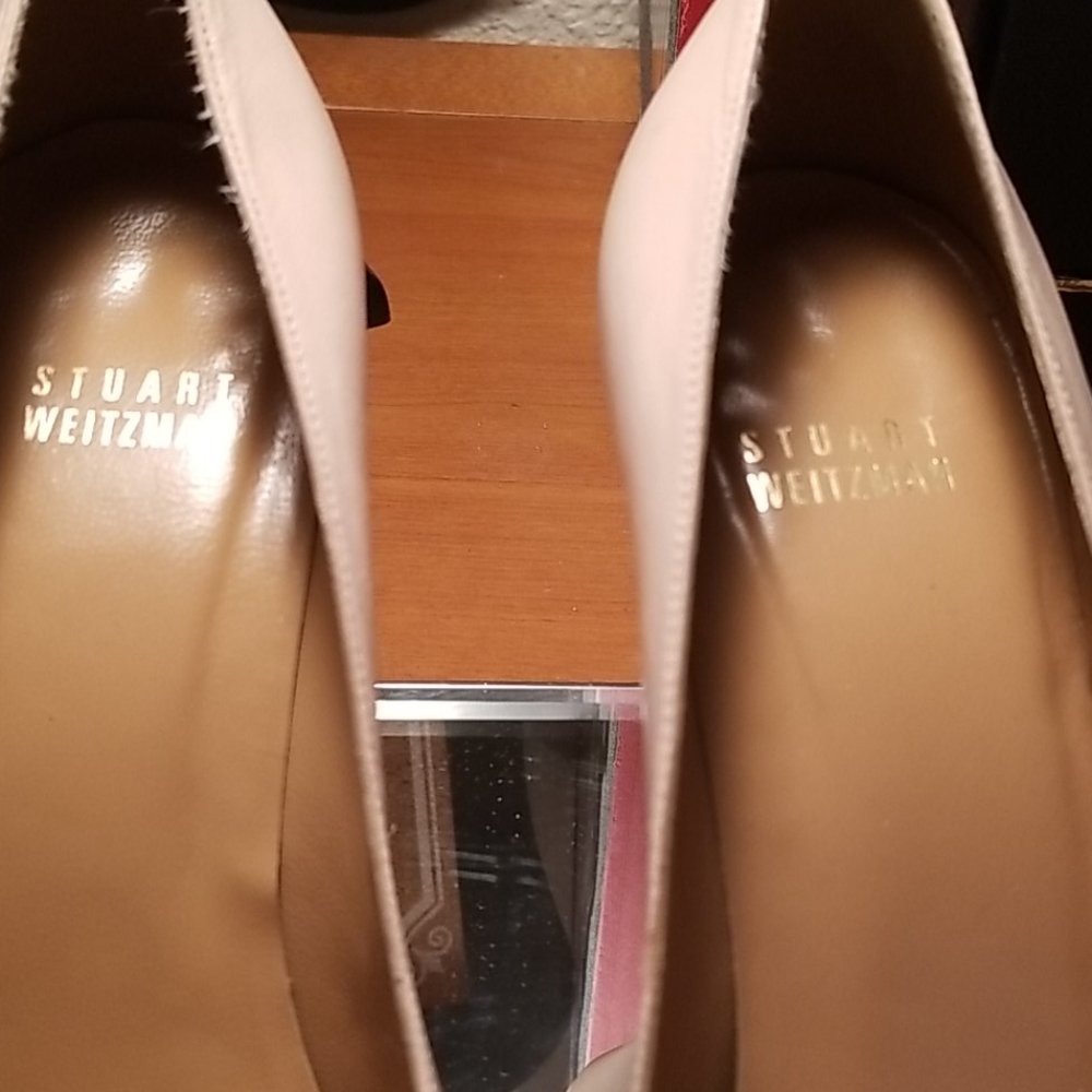 Stuart Weitzman - Picture 5 of 5